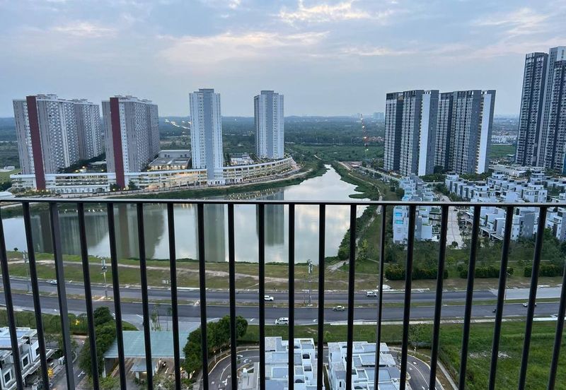 Lake Point Residence