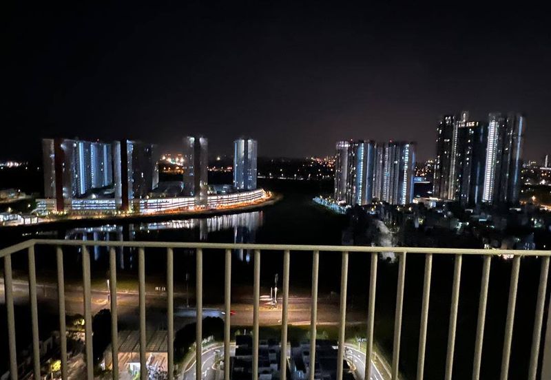 Lake Point Residence