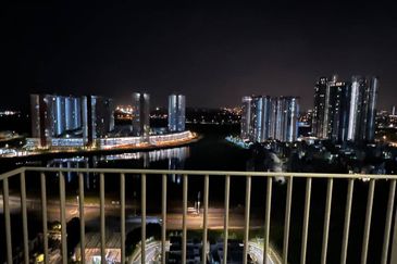 Lake Point Residence