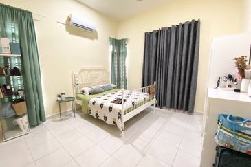 Taman Desa Bestari, Salak Tinggi