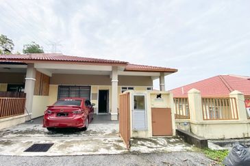 Taman Desa Bestari, Salak Tinggi