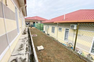 Taman Desa Bestari, Salak Tinggi