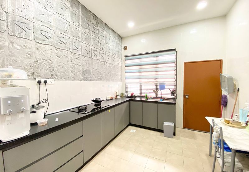 Taman Desa Bestari, Salak Tinggi