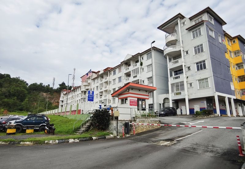 Pangsapuri Cempaka @ Taman Salak Maju