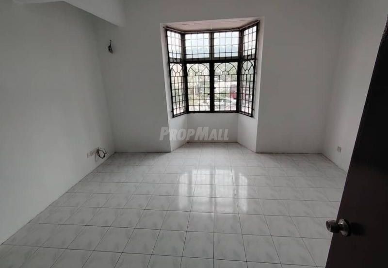 Taman Dahlia, Sepang