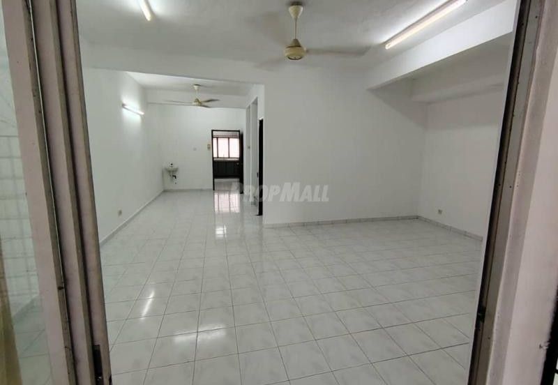 Taman Dahlia, Sepang