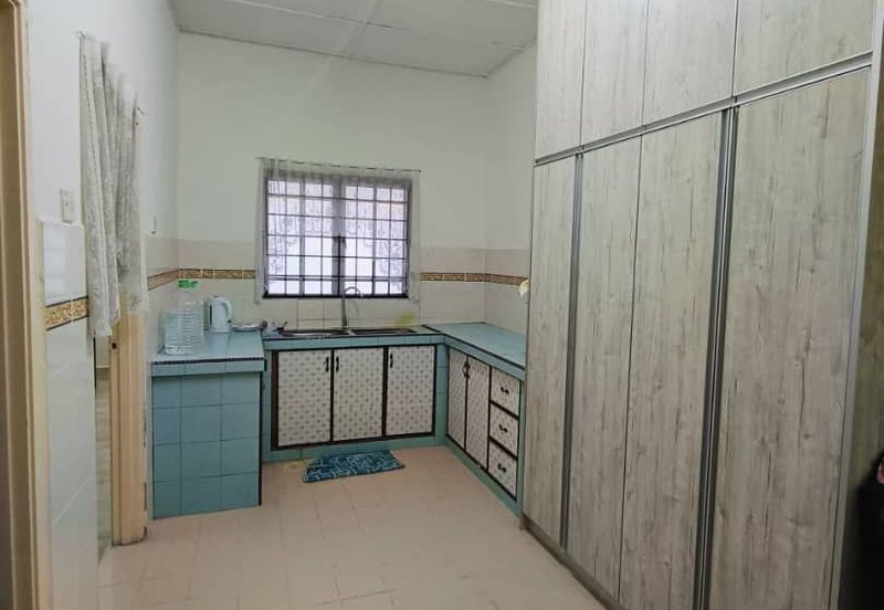 Bandar Baru Salak Tinggi