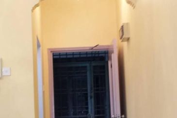 Prima Regency (Kensington Court)