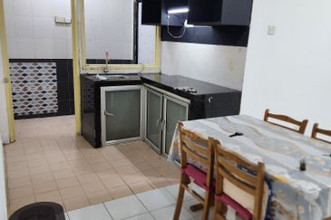 Ixora Apartment
