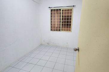Ixora Apartment