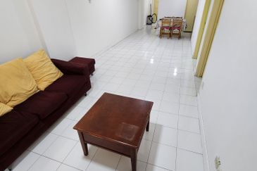 Ixora Apartment