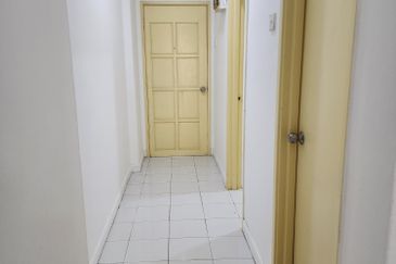 Ixora Apartment