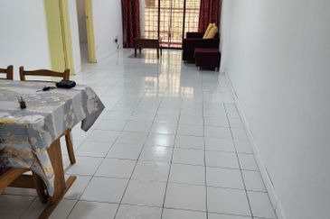 Ixora Apartment
