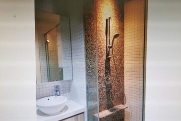 Sixceylon Condominium