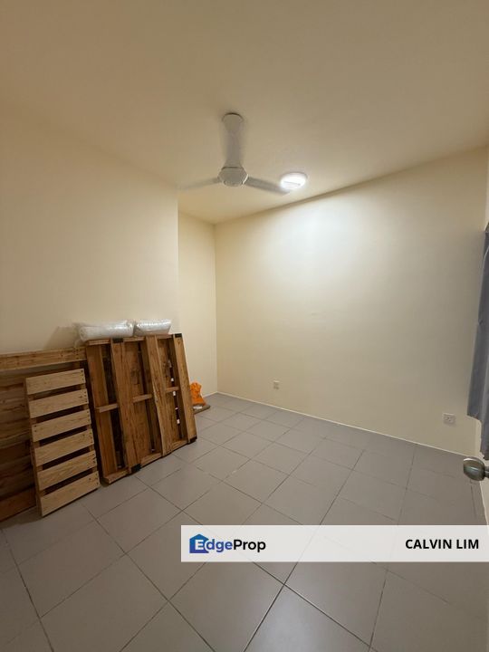 Partly furnished brand new unit just release visit anytime, Kuala Lumpur, Kepong