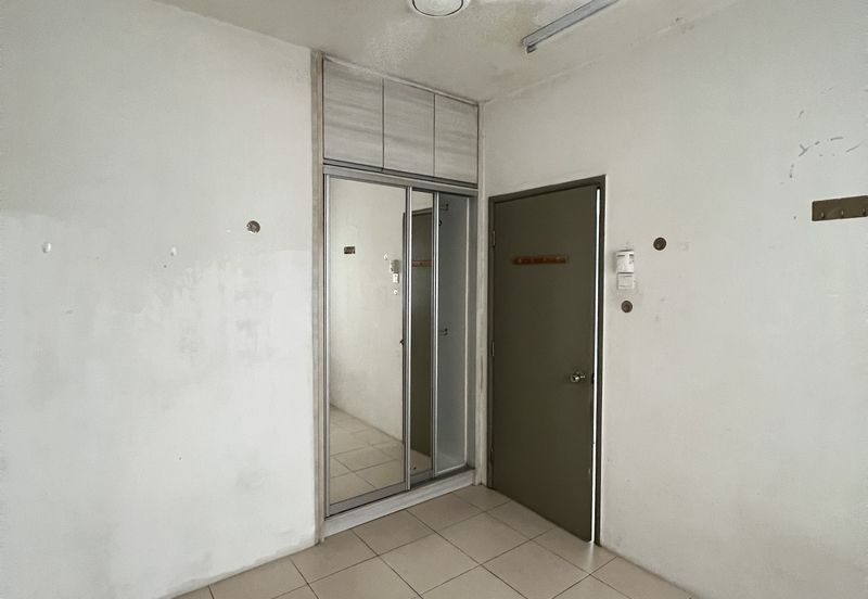 Beverly Tower @ Plaza Medan Putra