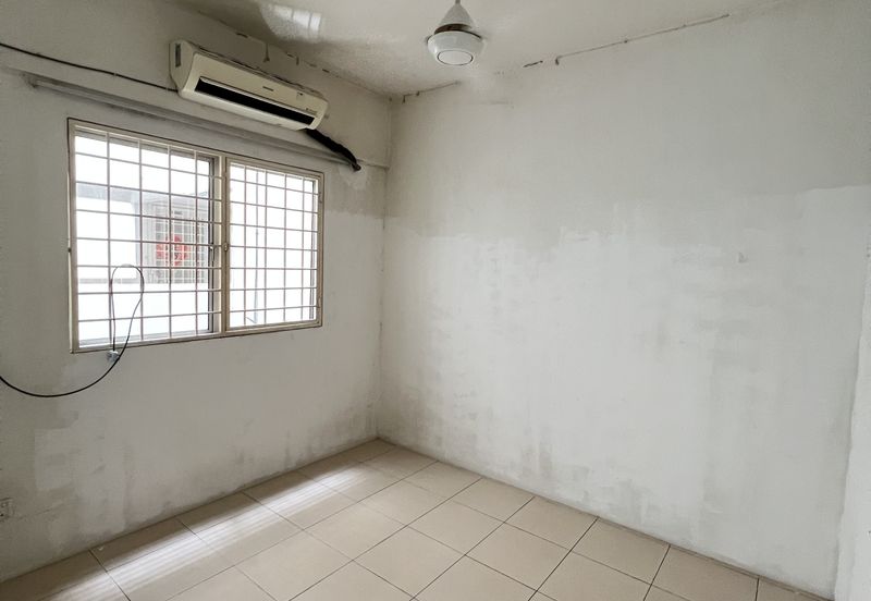 Beverly Tower @ Plaza Medan Putra