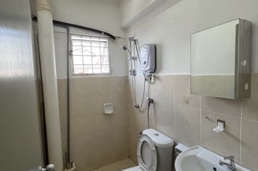 Beverly Tower @ Plaza Medan Putra