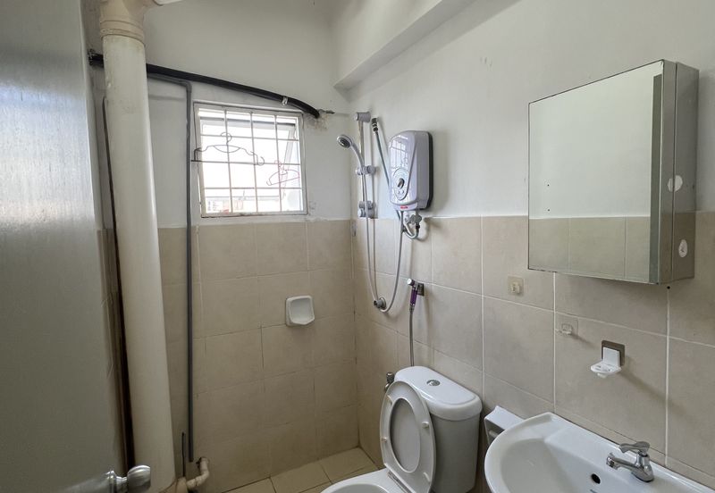 Beverly Tower @ Plaza Medan Putra