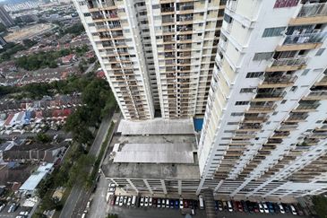 Beverly Tower @ Plaza Medan Putra