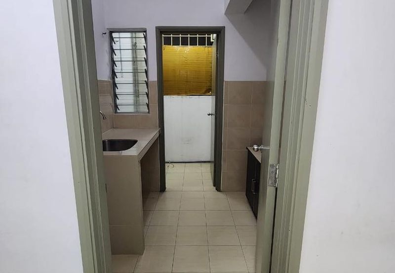 Beverly Tower @ Plaza Medan Putra