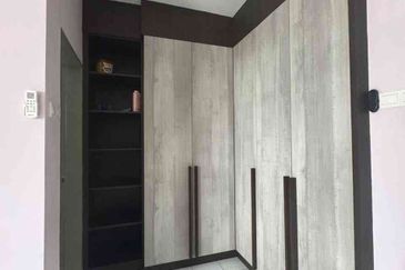 Fully furnished big limited unit 2carpark move in april