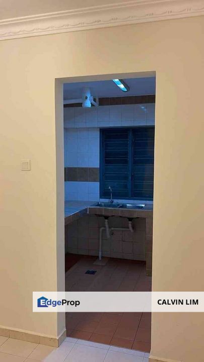Sri ehsan apartment low floor unit for sale , Kuala Lumpur, Kepong