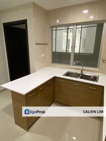 Zen residence for sale location puchong, Selangor, Puchong