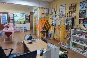 3 Storey Bandar Puteri Klang For Sale