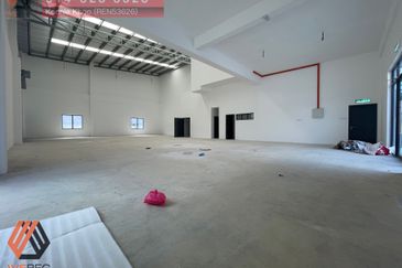 Puncak Alam 1.5 storey Semi D Factory For Sale