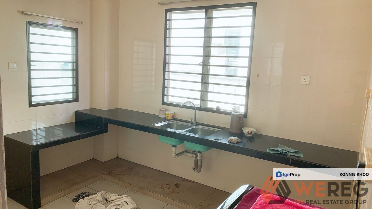 Basic Unit 3sty Bayu Emas Taman Sentosa Klang For Sale , Selangor, Klang