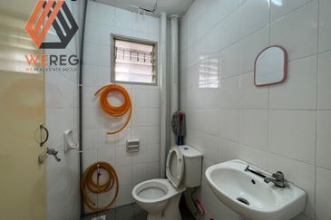 Pangsapuri Akasia, Bandar Botanic