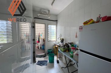 Pangsapuri Akasia, Bandar Botanic