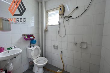 Pangsapuri Akasia, Bandar Botanic