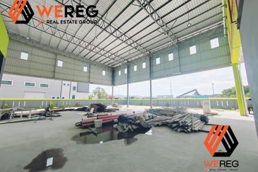 West Port, Pulau Indah