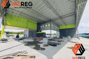 West Port, Pulau Indah