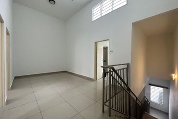 Taman Ehsan Jaya, Pendamaran