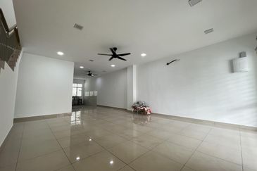 Taman Ehsan Jaya, Pendamaran