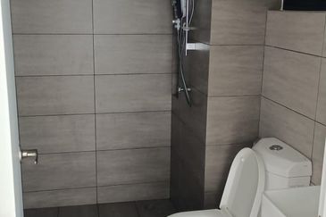 Amber Residence @ twentyfive.7