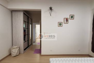 Gravit8 @ Klang South