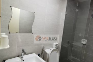 Gravit8 @ Klang South