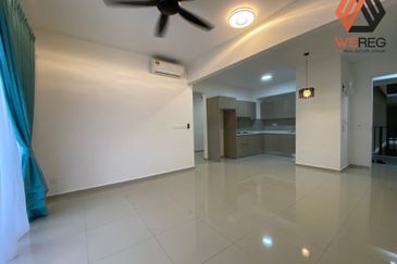 Gravit8 @ Klang South