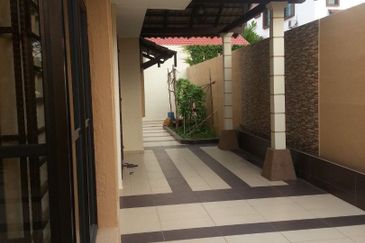 Taman Muzaffar Heights