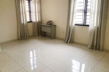 Taman Muzaffar Heights