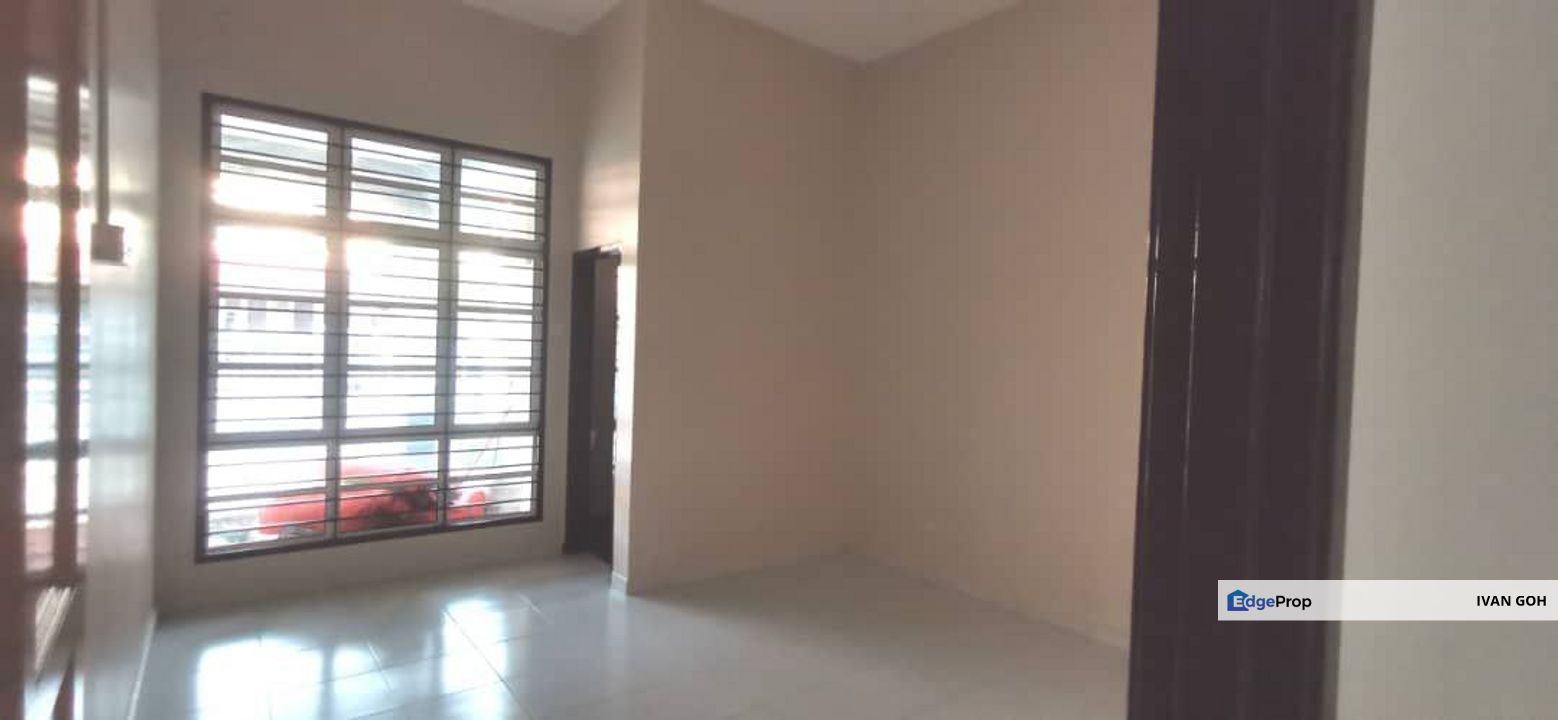 Single Storey Semi D Taman Bemban Height Jasin , Melaka, Bemban