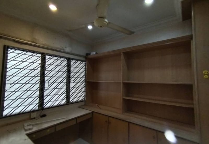 TAMAN KOTA LAKSAMANA SEK 1