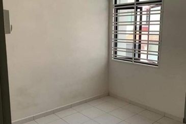 Taman Muzaffar Heights