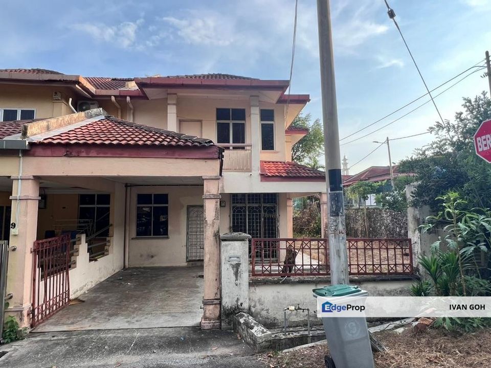 Below Bank Value Corner Lot Double Storey House Taman Bukit Cheng Melaka for Sale RM430,000 By