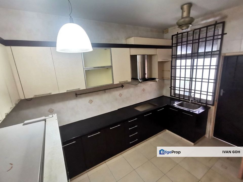 Fully Renovated Double Storey Terrace @ Taman Semabok Perdana , Melaka, Melaka Jaya