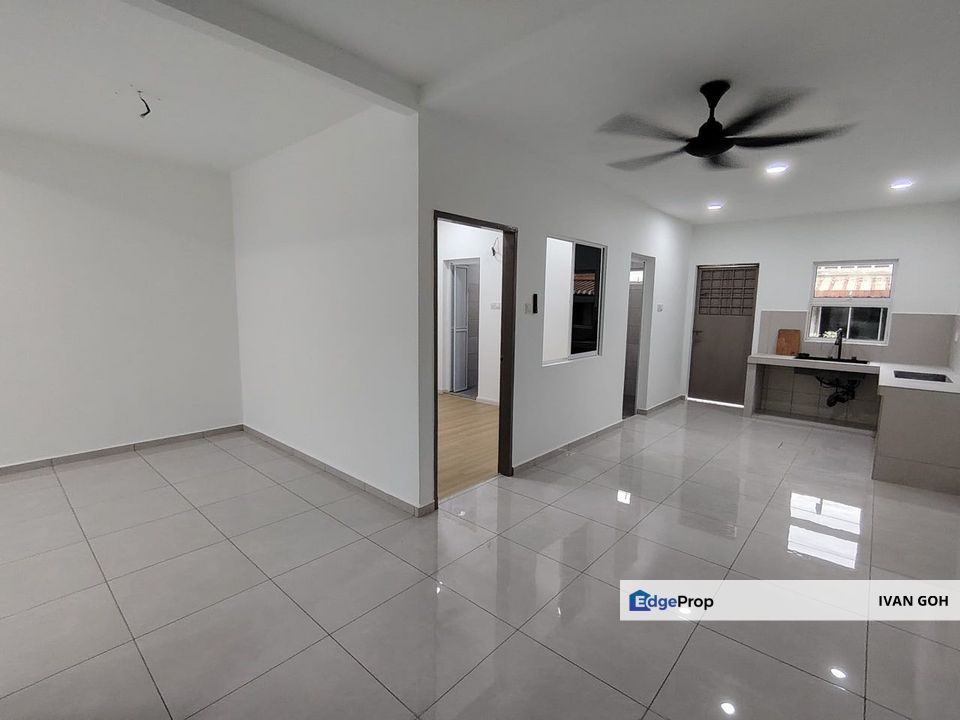 Town Area Single Storey Terrace at Taman Pertama Near To Melaka Baru Batu Berendam , Melaka, Batu Berendam